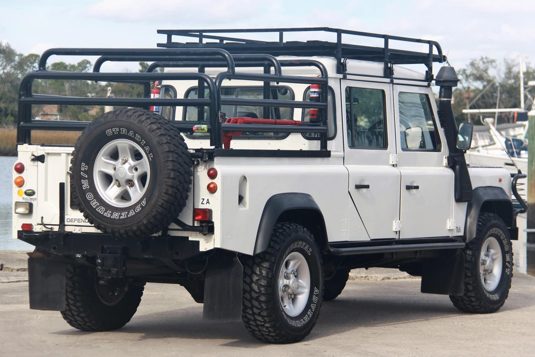 1996 Land Rover Defender 130 - Image 4 of 5