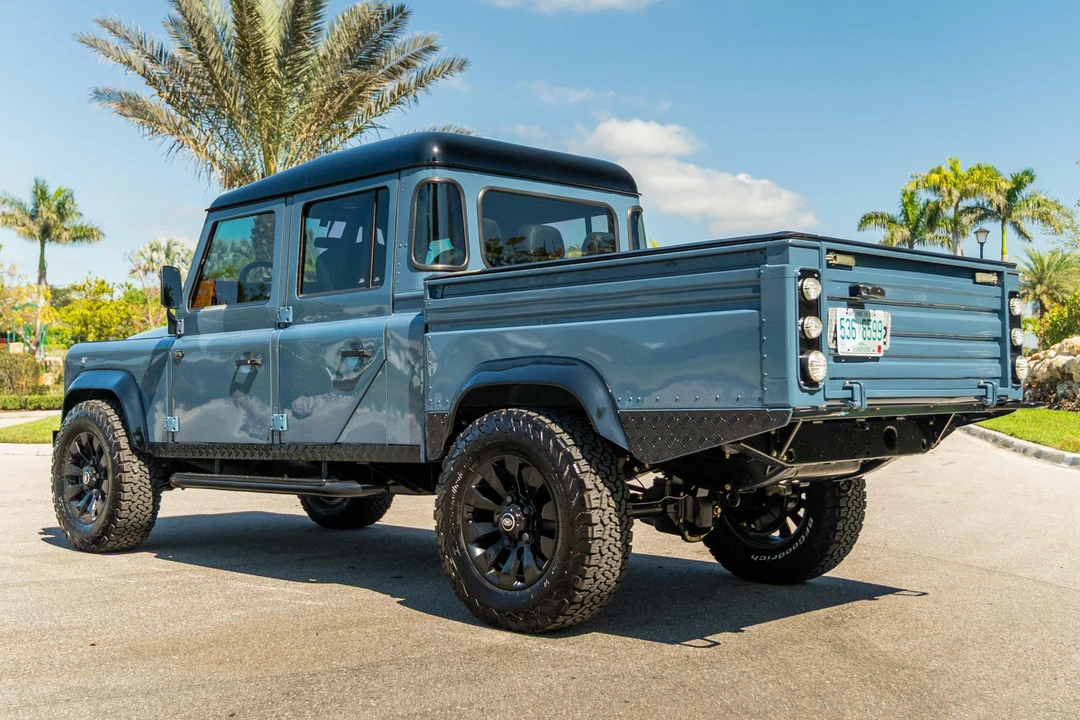 1996 Land Rover Defender 130 - Image 4 of 31