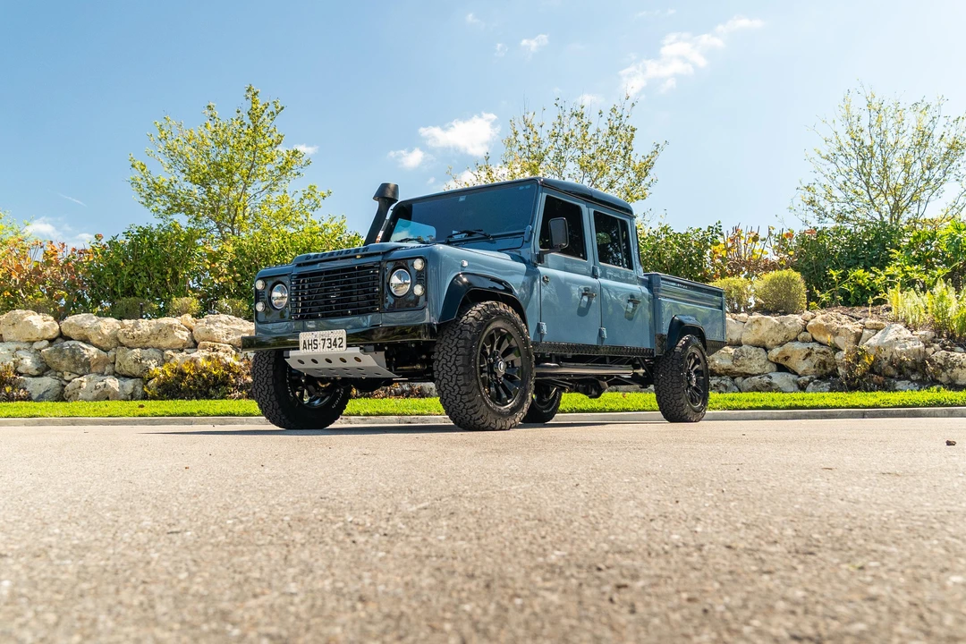 1996 Land Rover Defender 130 - Image 8 of 31