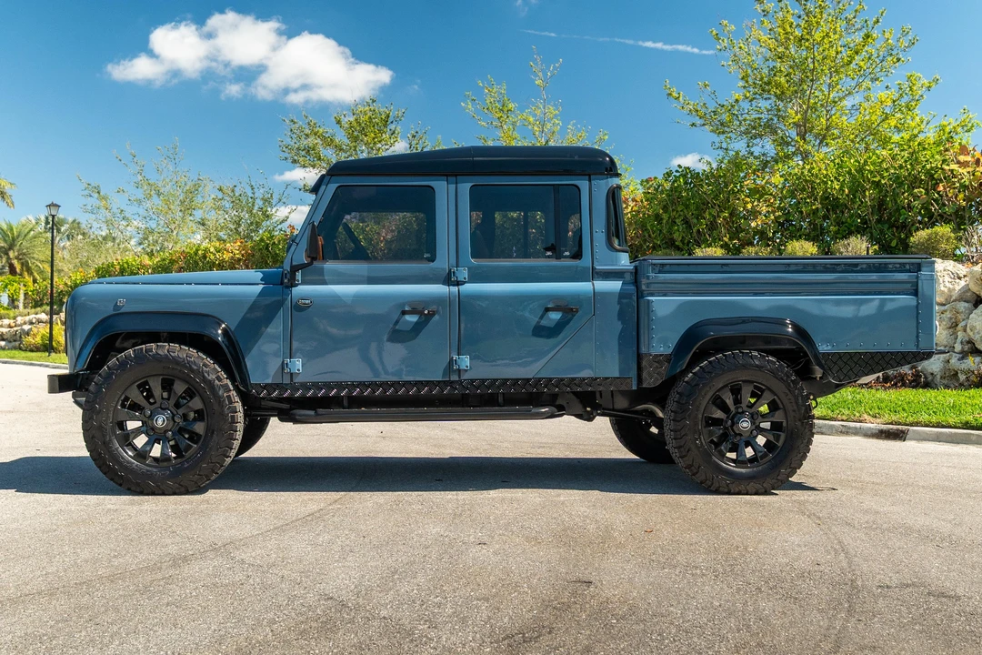 1996 Land Rover Defender 130 - Image 12 of 31