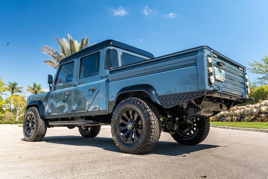 1996 Land Rover Defender 130 - Image 13 of 31