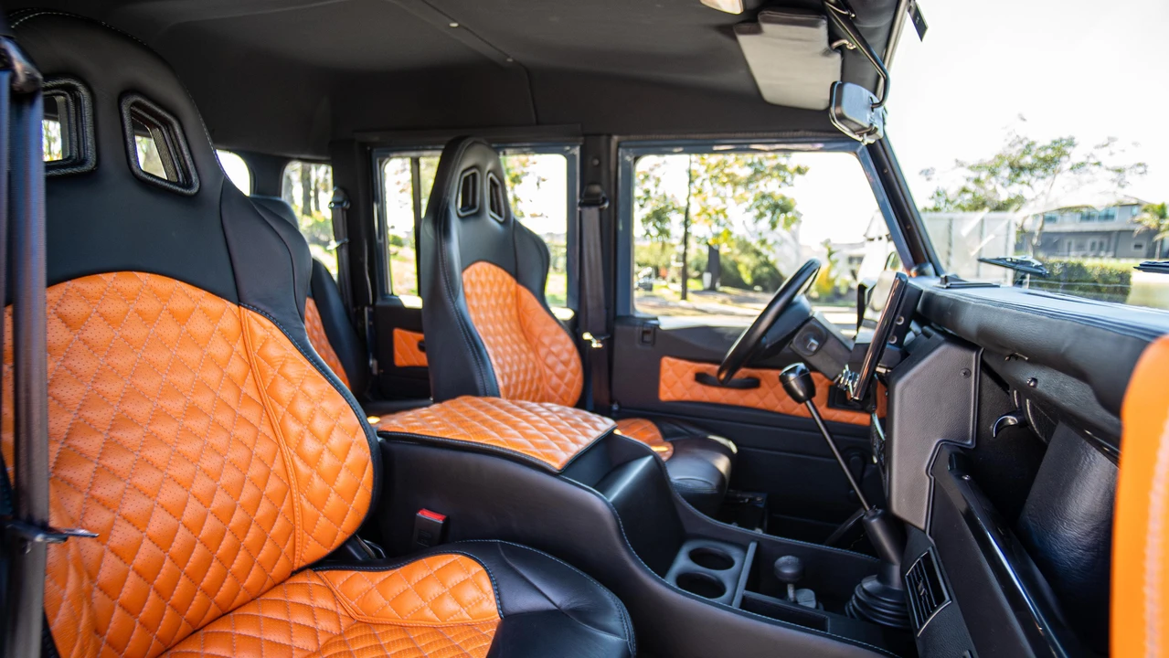 1996 Land Rover Defender 130 - Image 29 of 31