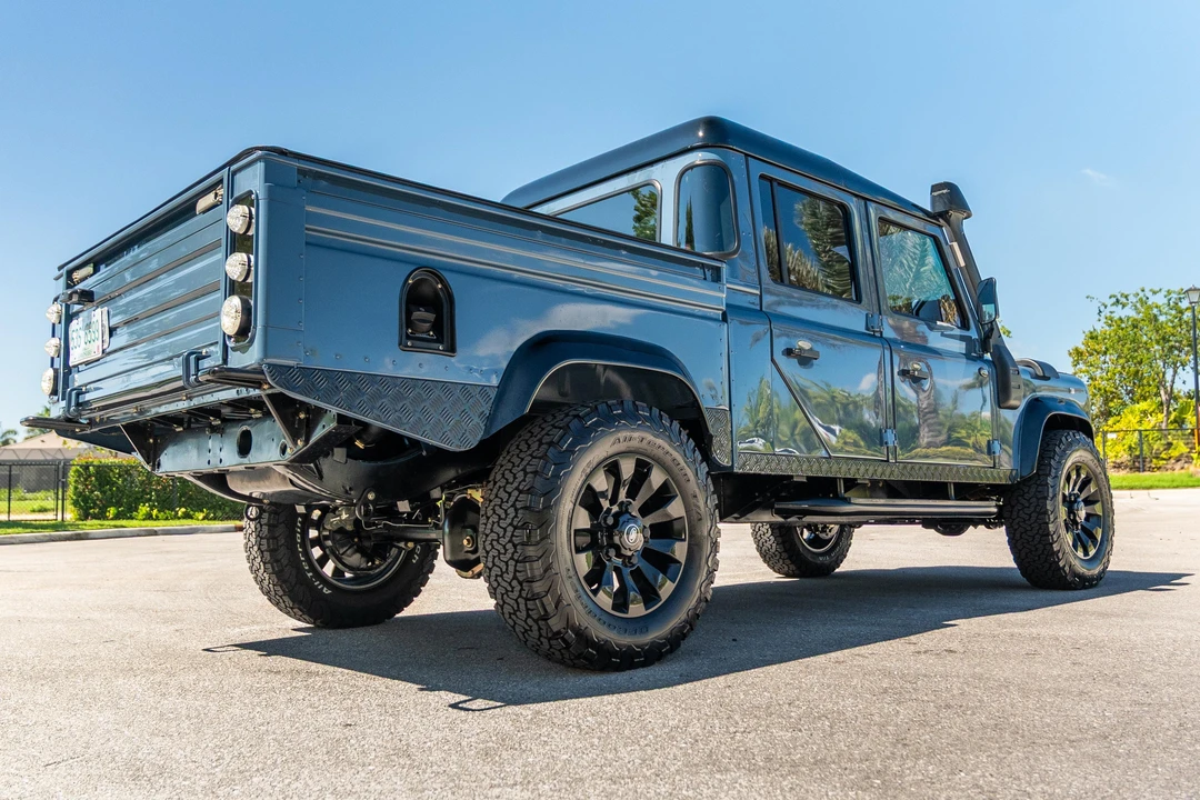 1996 Land Rover Defender 130 - Image 16 of 31