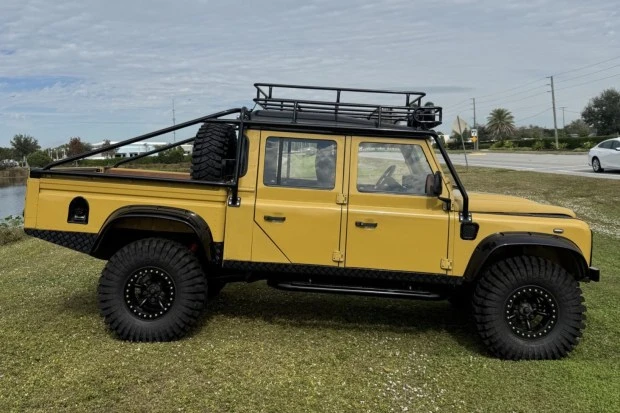 1996 Land Rover Defender 130 - Image 3 of 7