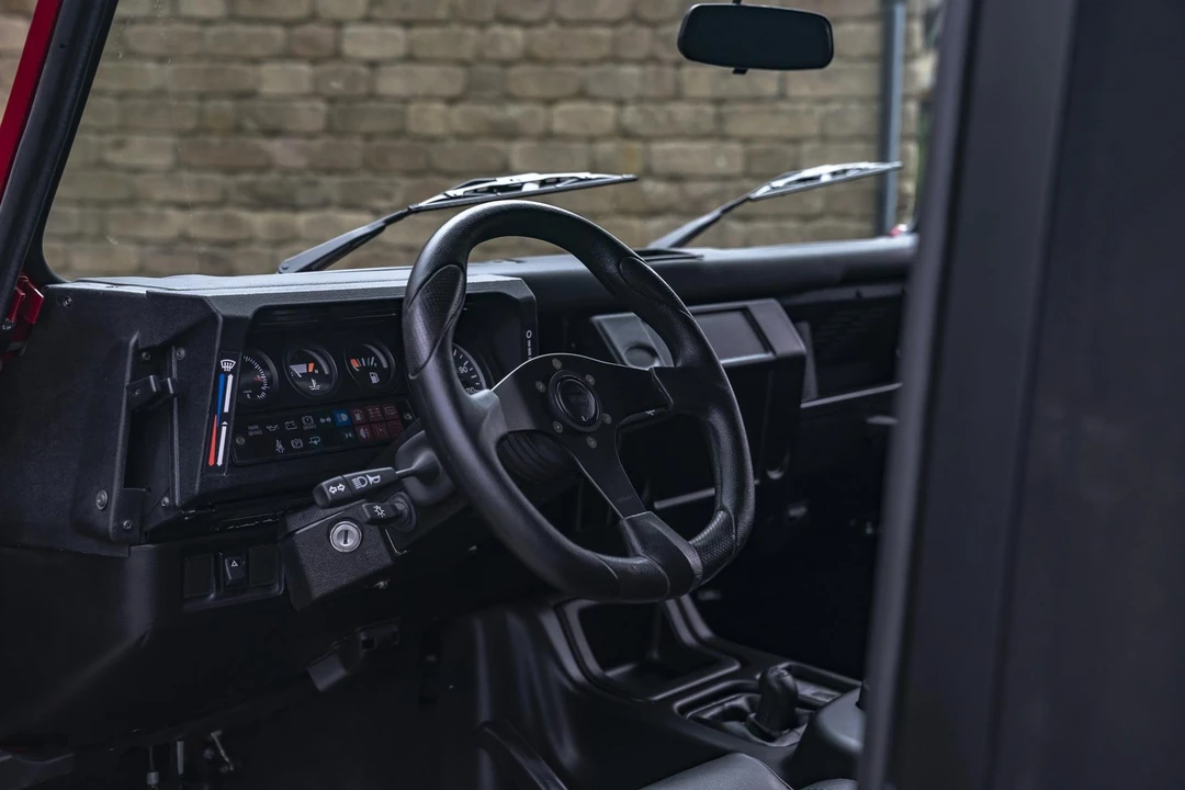 1996 Land Rover Defender - Image 18 of 31
