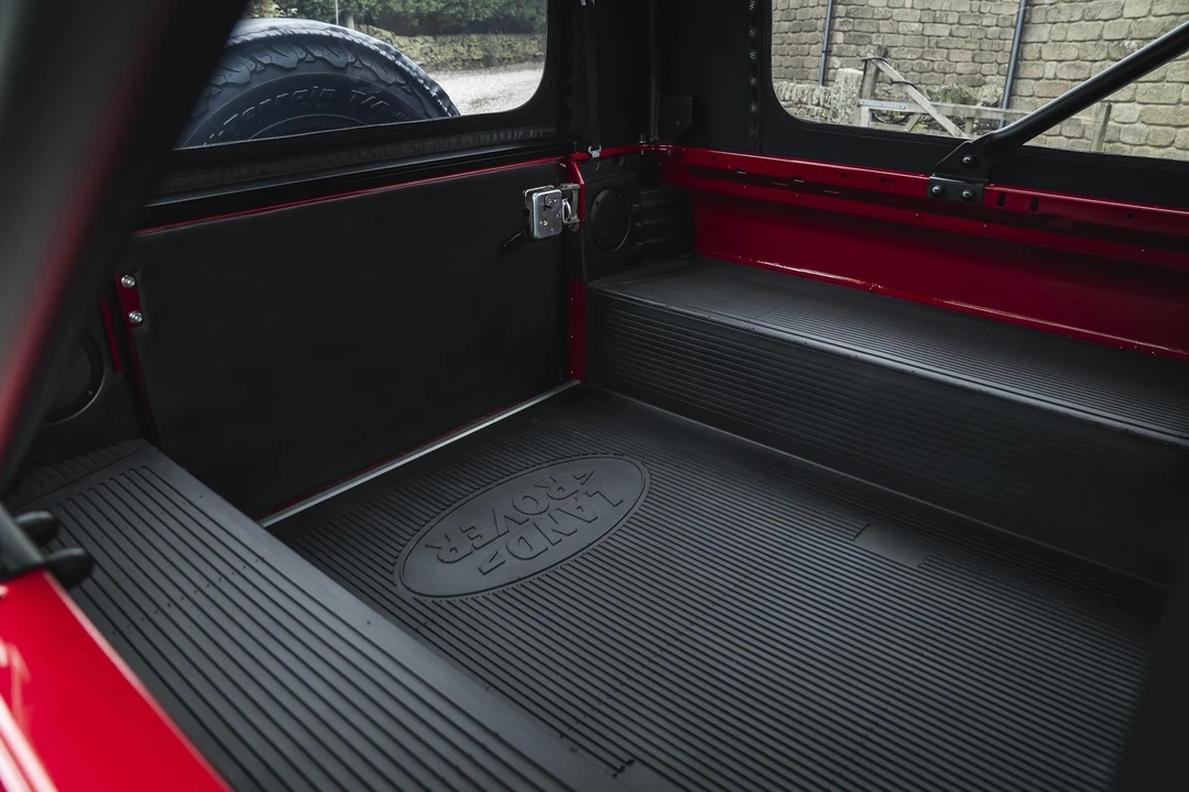 1996 Land Rover Defender - Image 25 of 31