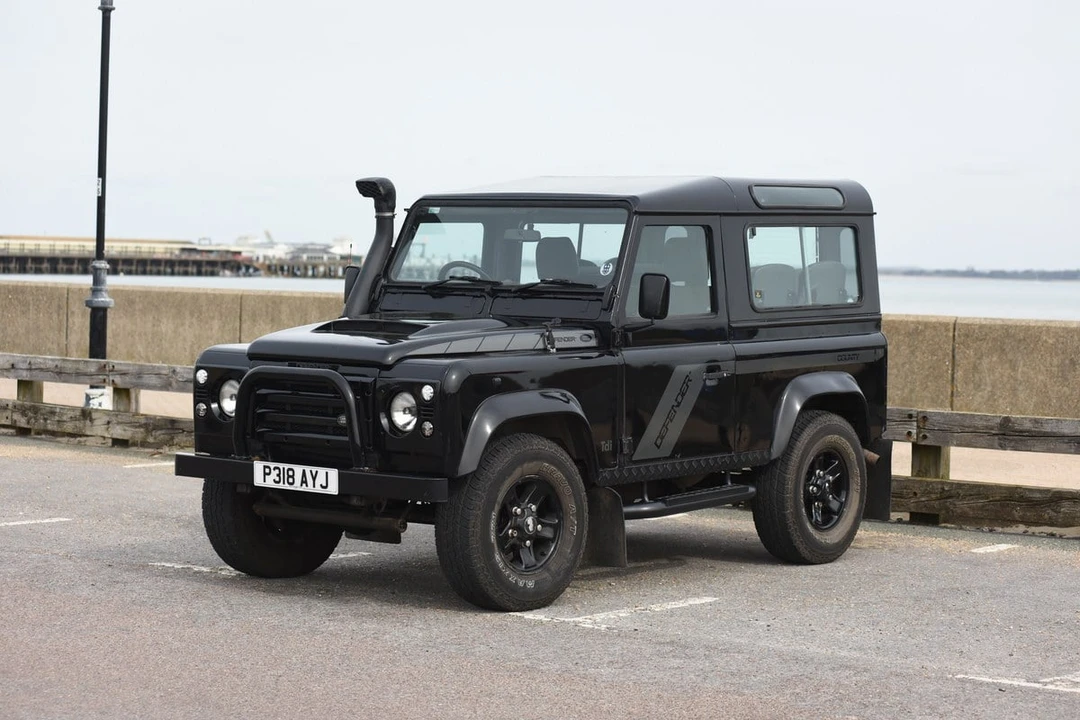 1996 Land Rover Defender 90 - Image 3 of 30