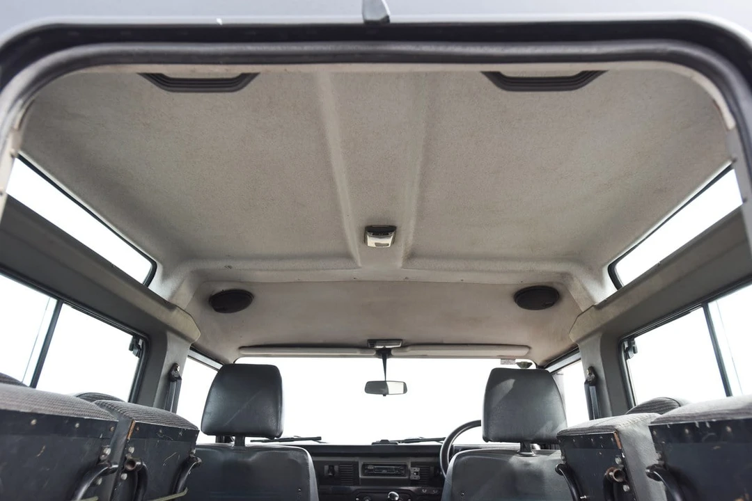 1996 Land Rover Defender 90 - Image 13 of 30