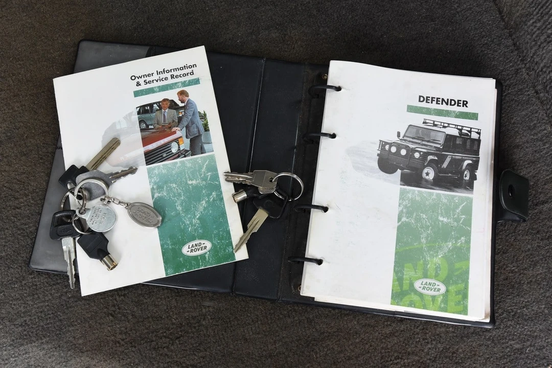 1996 Land Rover Defender 90 - Image 23 of 30