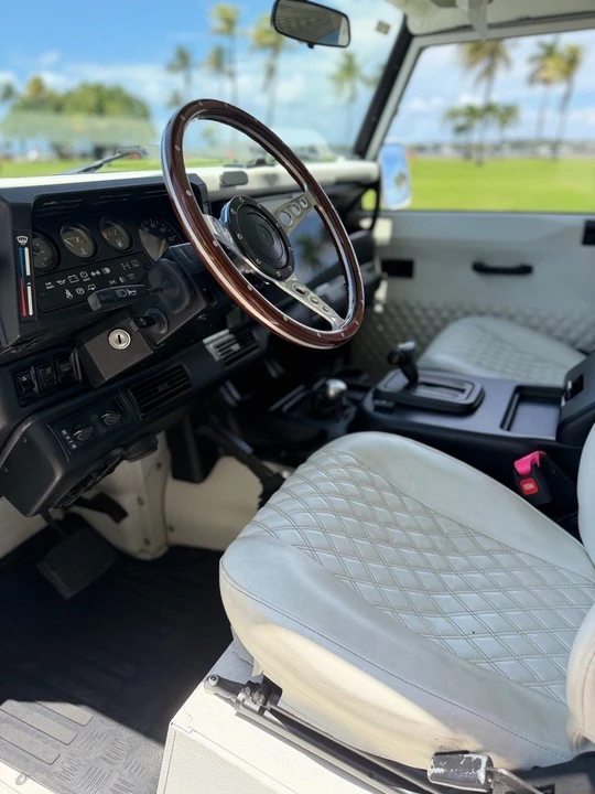 1996 Land Rover Defender 90 - Image 17 of 31