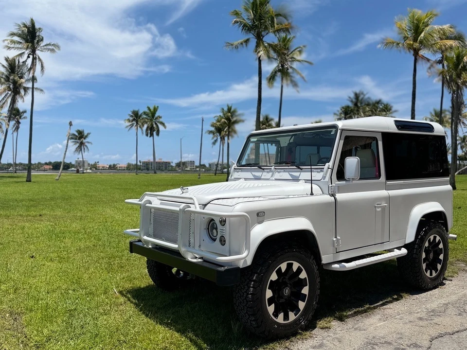 1996 Land Rover Defender 90 - Image 4 of 31