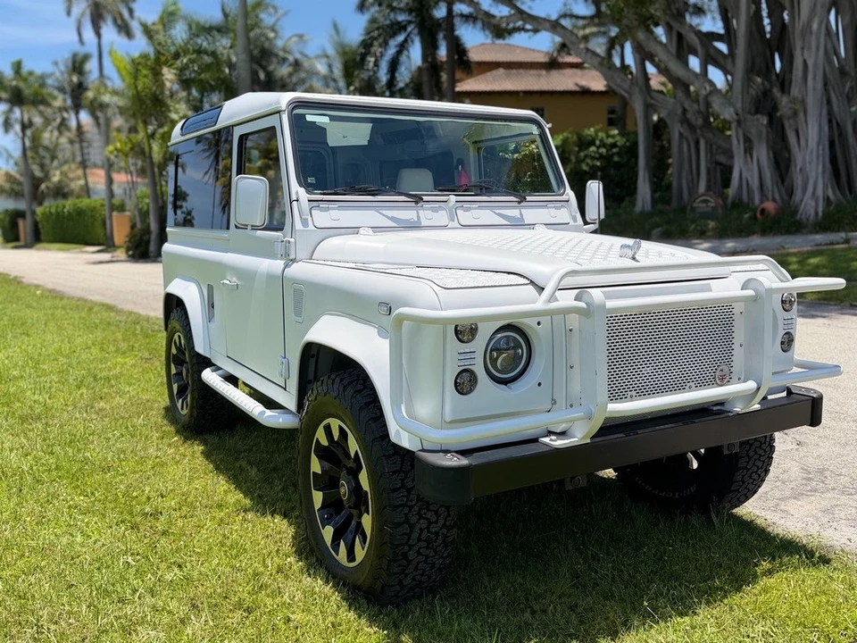1996 Land Rover Defender 90 - Image 5 of 31