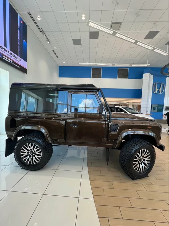 1996 Land Rover Defender 90 - Image 11 of 16