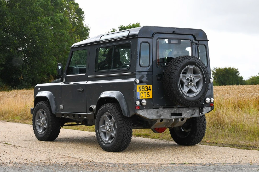 1996 Land Rover Defender 90 - Image 7 of 30