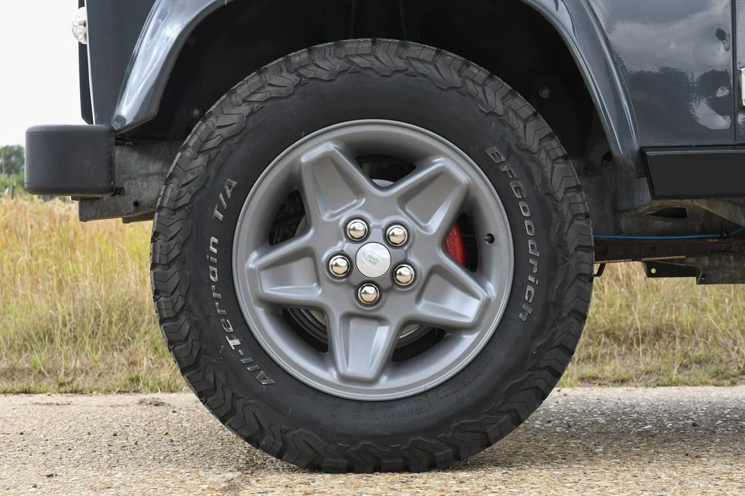 1996 Land Rover Defender 90 - Image 16 of 30