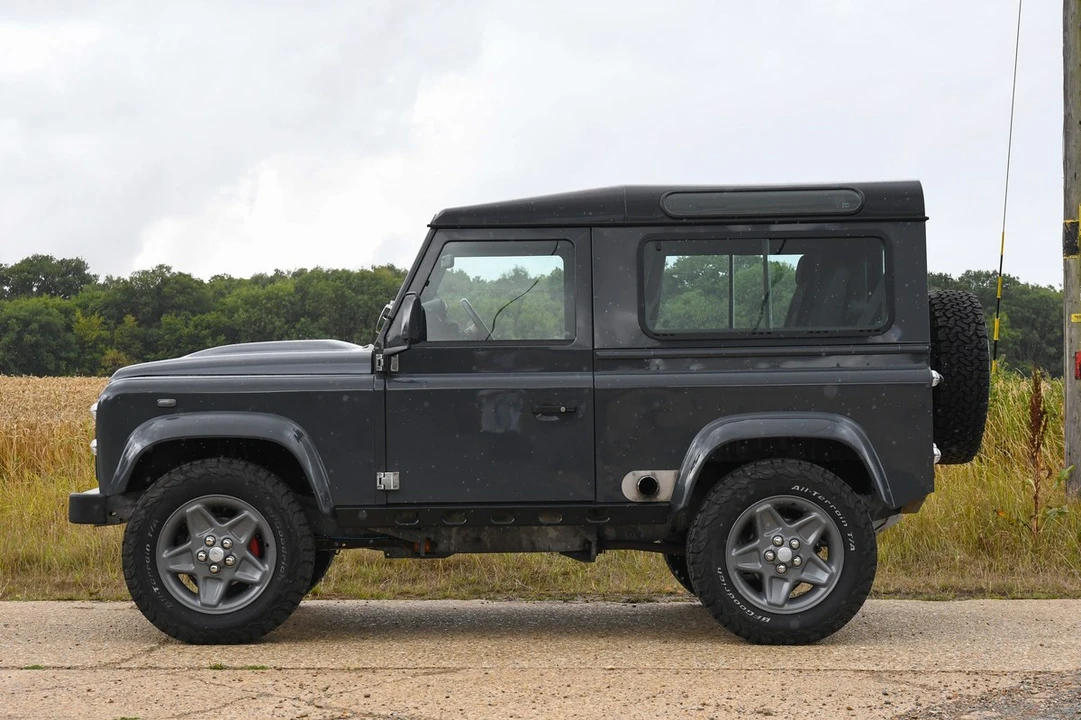 1996 Land Rover Defender 90 - Image 9 of 30