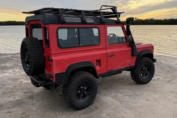 1996 Land Rover Defender 90 - Image 2 of 7
