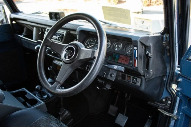 1996 Land Rover Defender 90 - Image 5 of 7