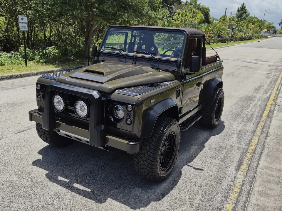 1996 Land Rover Defender 90 - Image 4 of 31