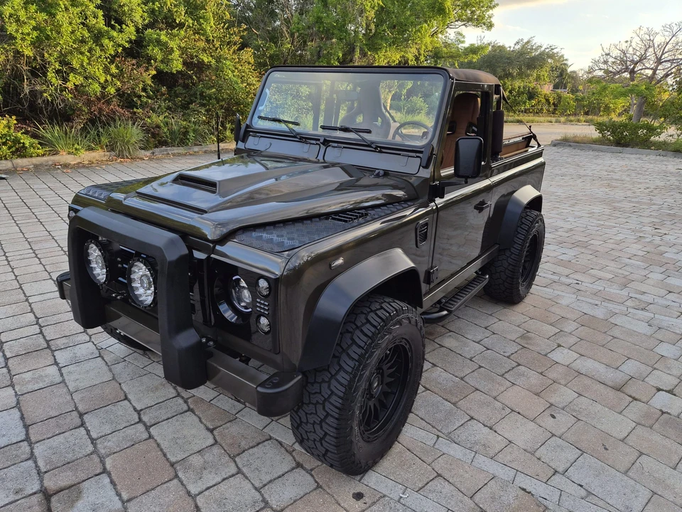 1996 Land Rover Defender 90 - Image 6 of 31