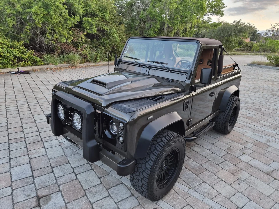 1996 Land Rover Defender 90 - Image 5 of 31