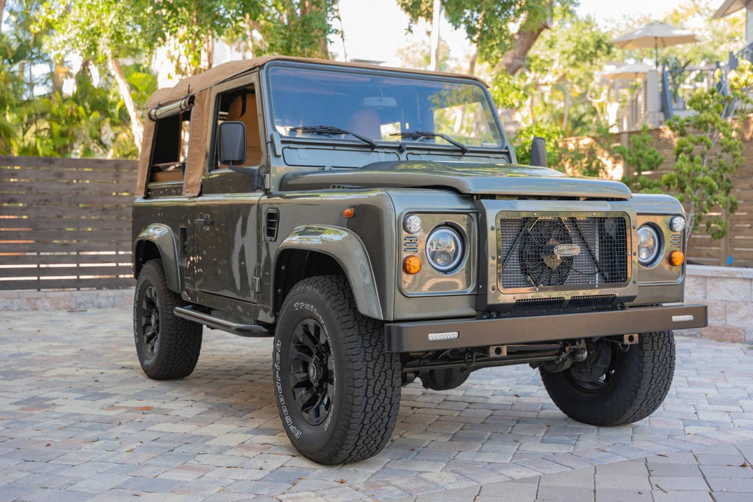 1996 Land Rover Defender 90 - Image 11 of 31
