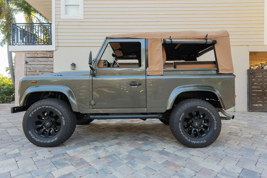 1996 Land Rover Defender 90 - Image 5 of 31