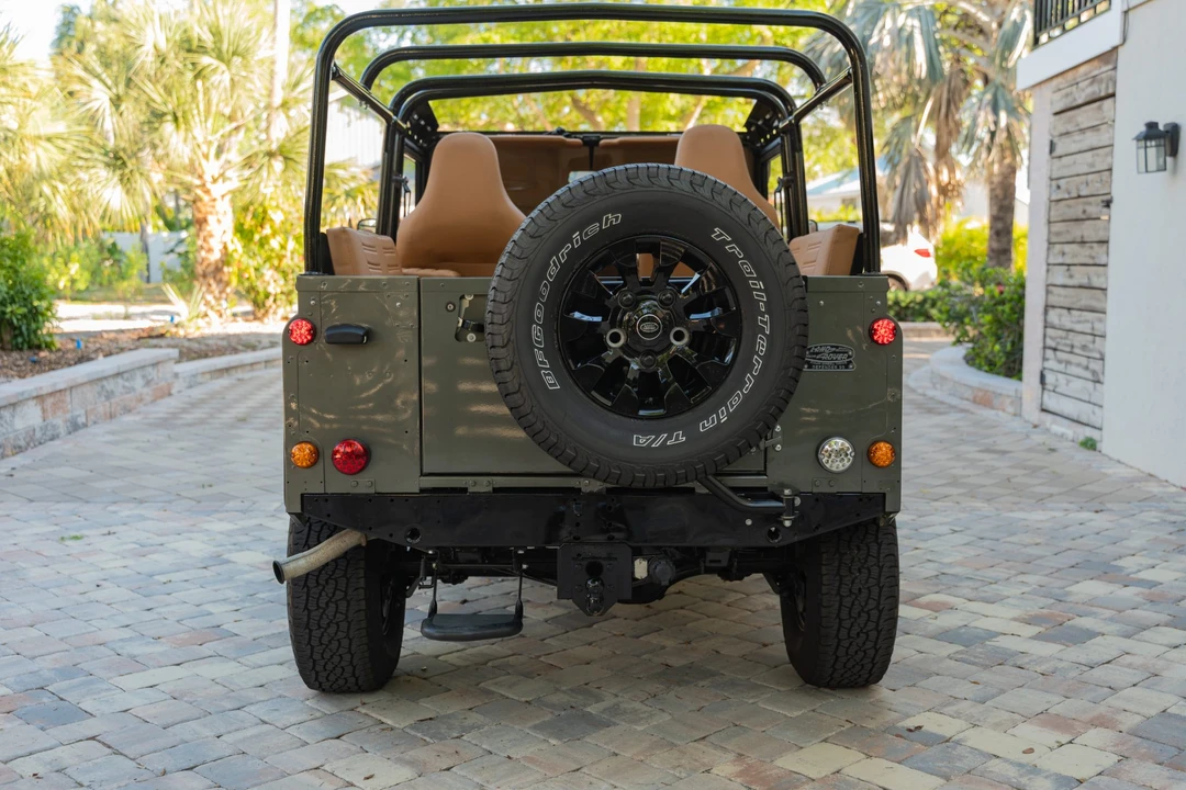 1996 Land Rover Defender 90 - Image 19 of 31