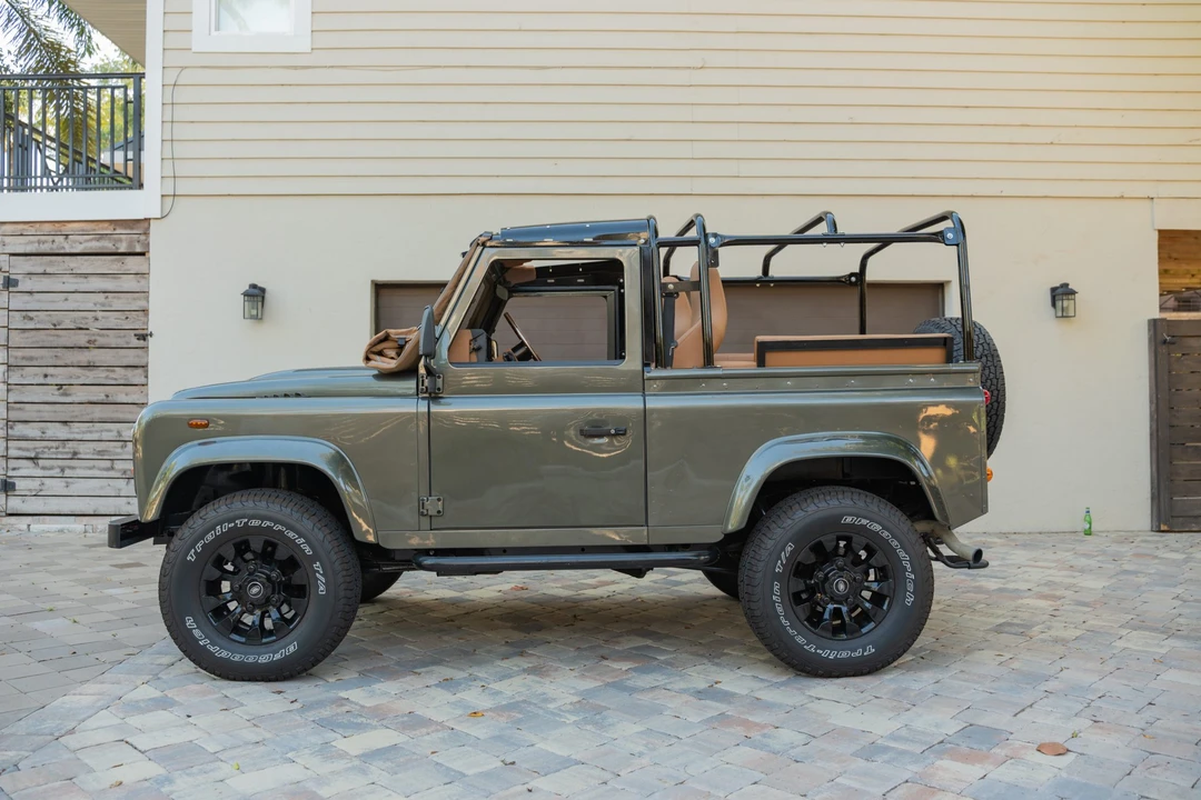 1996 Land Rover Defender 90 - Image 14 of 31