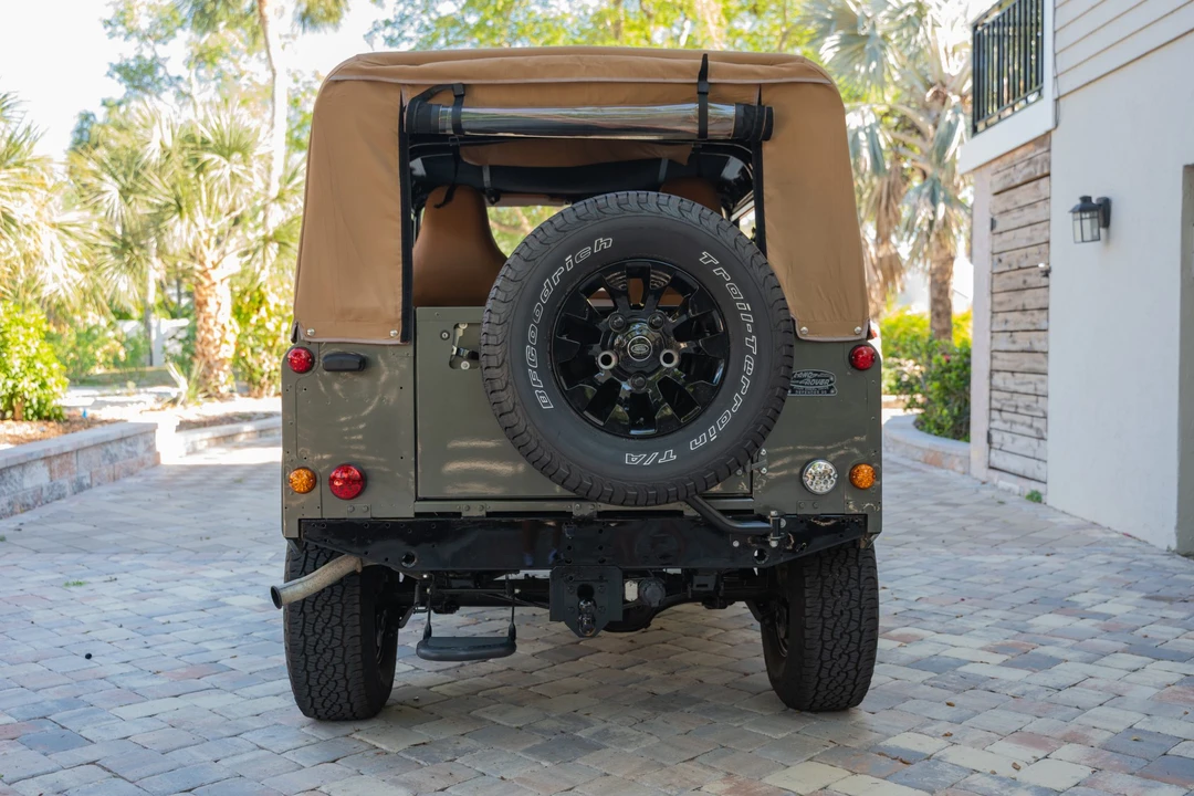 1996 Land Rover Defender 90 - Image 7 of 31