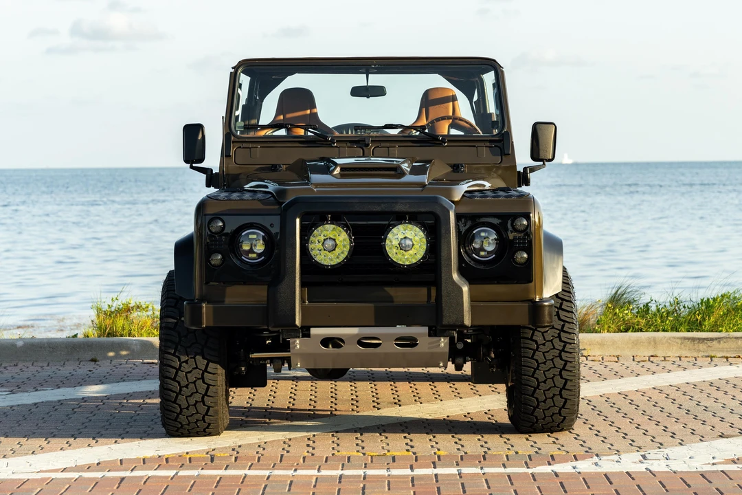 1996 Land Rover Defender 90 - Image 2 of 31