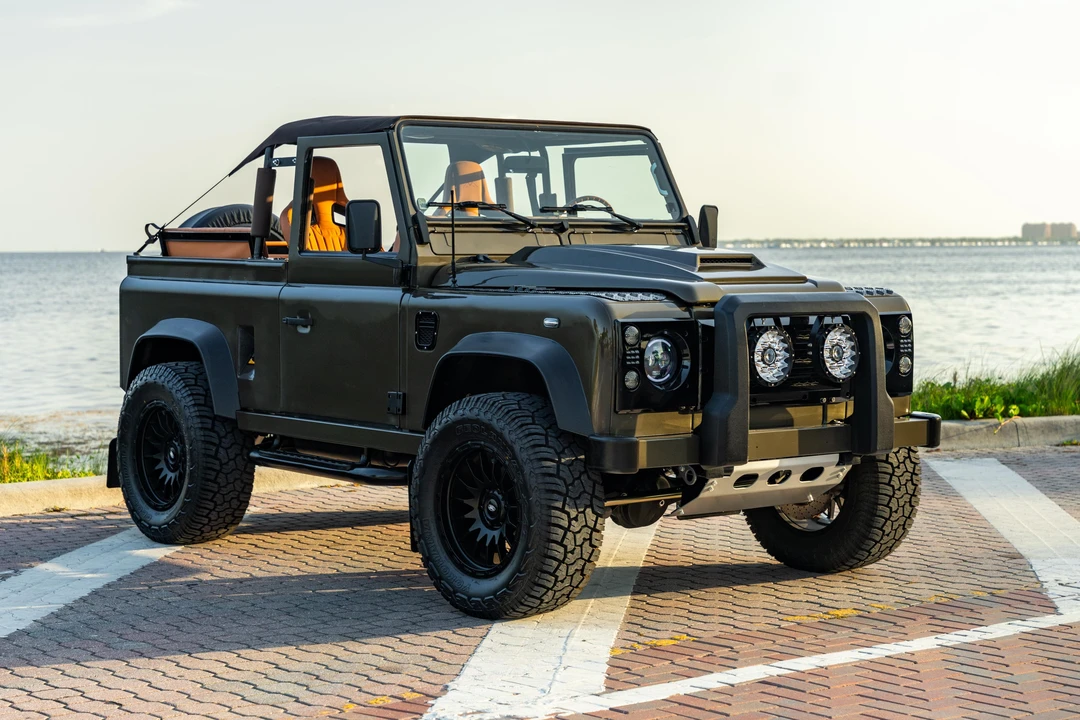 1996 Land Rover Defender 90 - Image 8 of 31