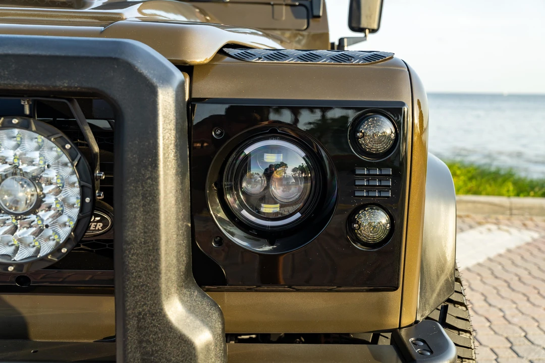 1996 Land Rover Defender 90 - Image 10 of 31