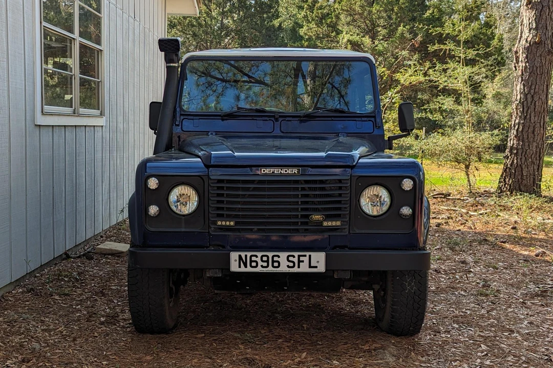 1996 Land Rover Defender 90 - Image 2 of 31