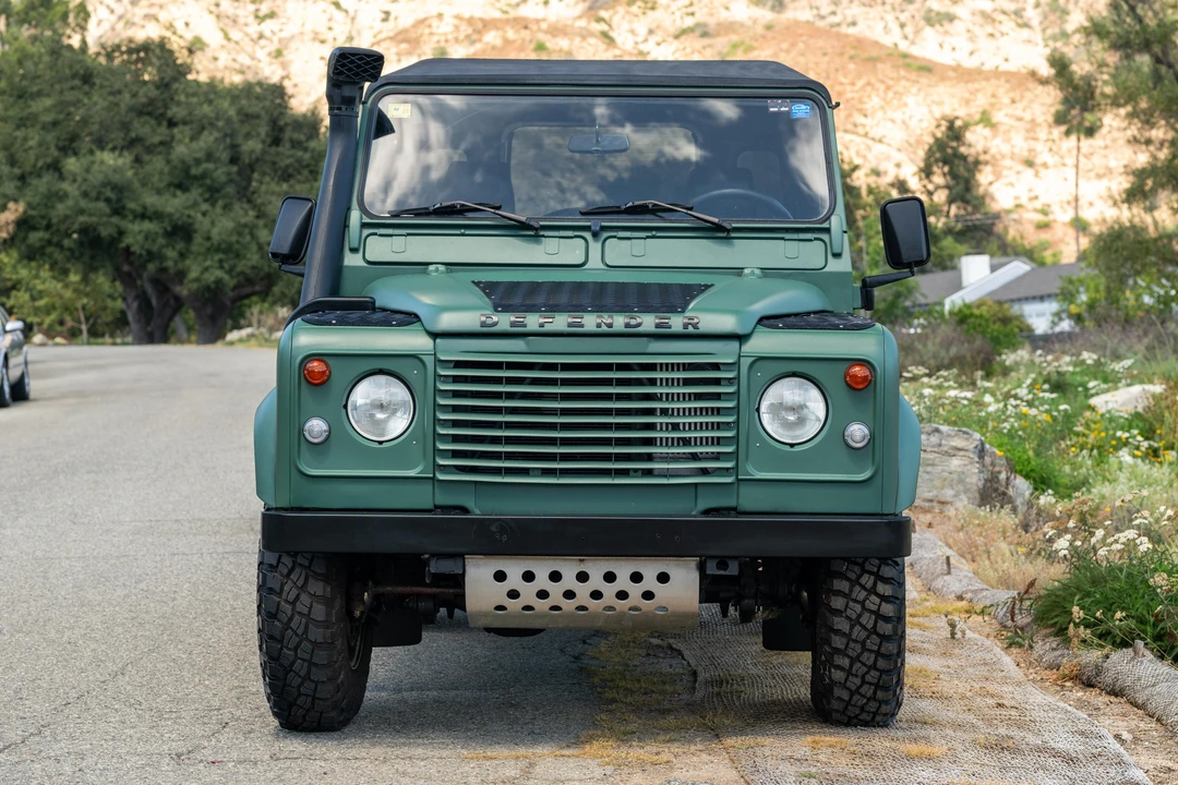 1996 Land Rover Defender 90 - Image 2 of 31