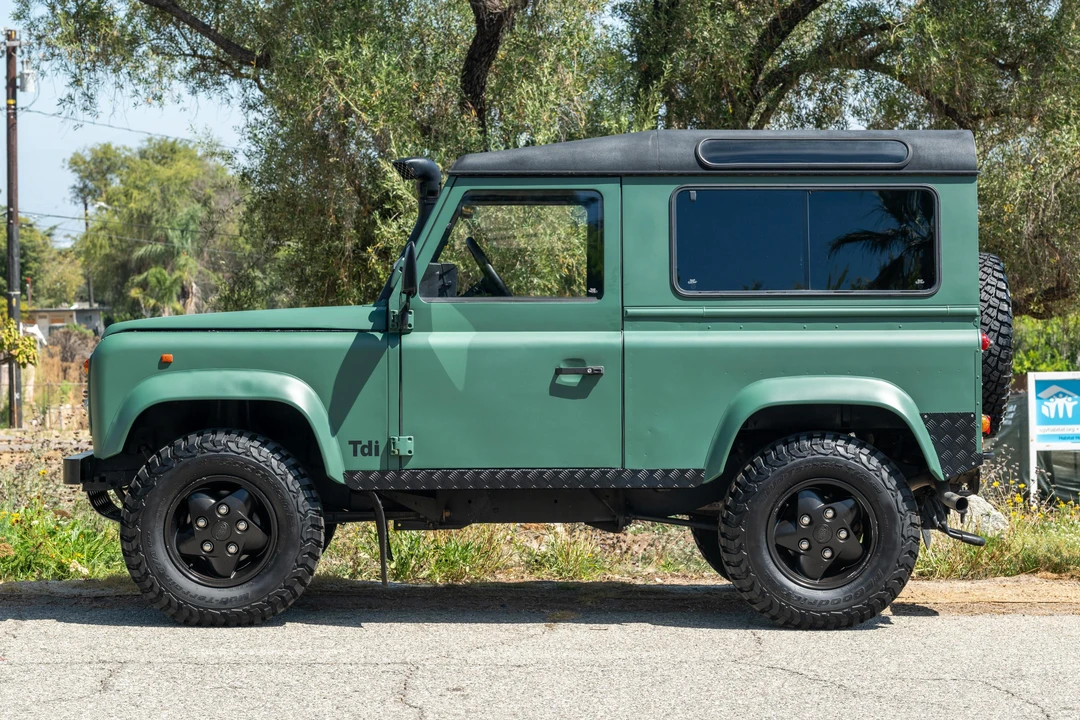1996 Land Rover Defender 90 - Image 7 of 31