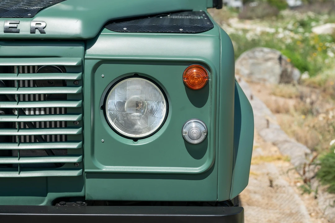 1996 Land Rover Defender 90 - Image 13 of 31