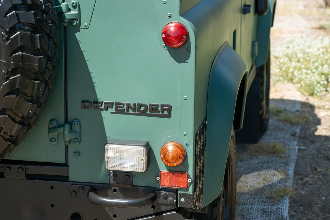 1996 Land Rover Defender 90 - Image 16 of 31
