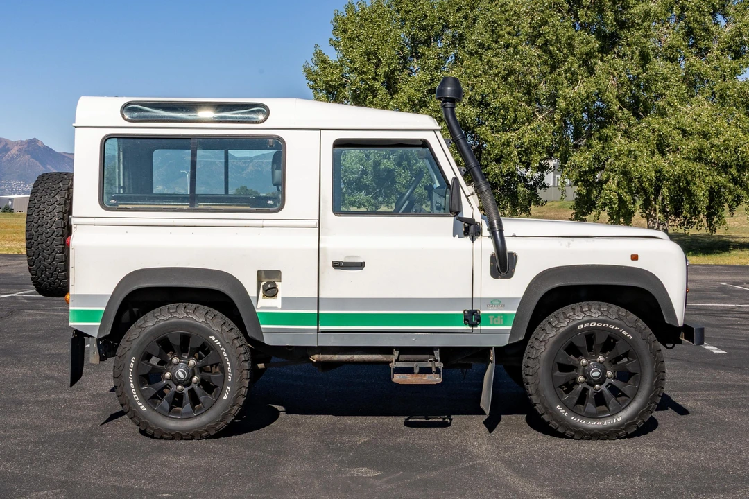 1996 Land Rover Defender 90 - Image 3 of 31