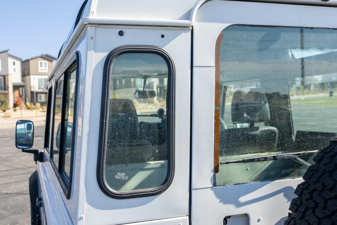 1996 Land Rover Defender 90 - Image 28 of 31