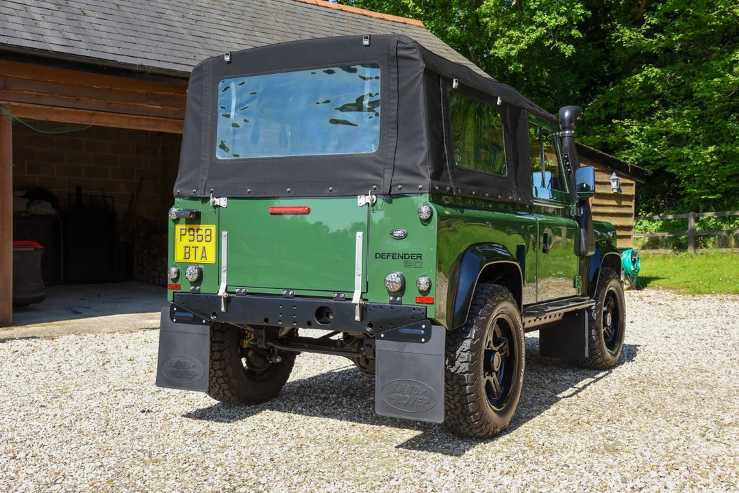 1996 Land Rover Defender 90 - Image 17 of 30