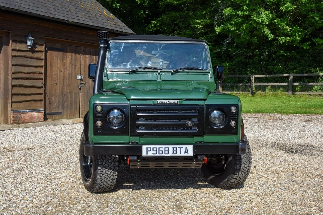 1996 Land Rover Defender 90 - Image 3 of 30