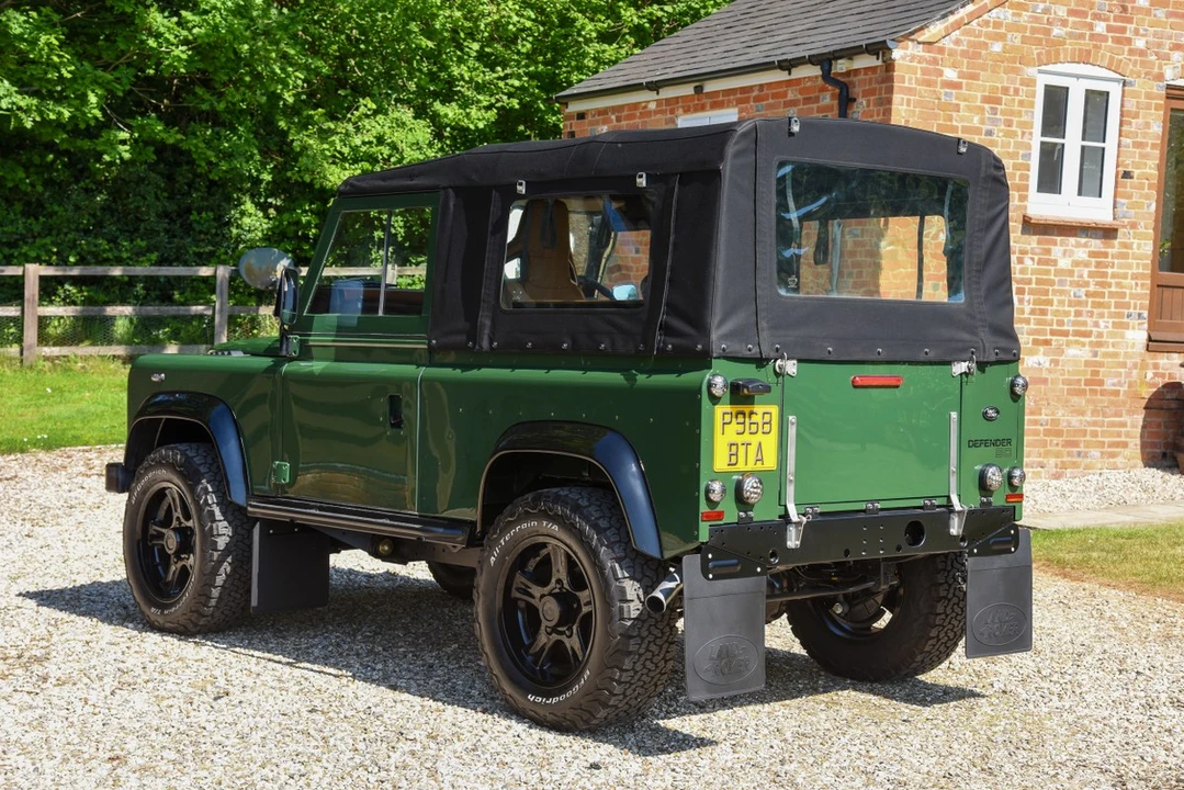 1996 Land Rover Defender 90 - Image 19 of 30