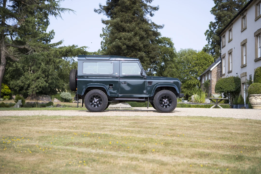 1996 Land Rover Defender 90 - Image 8 of 31