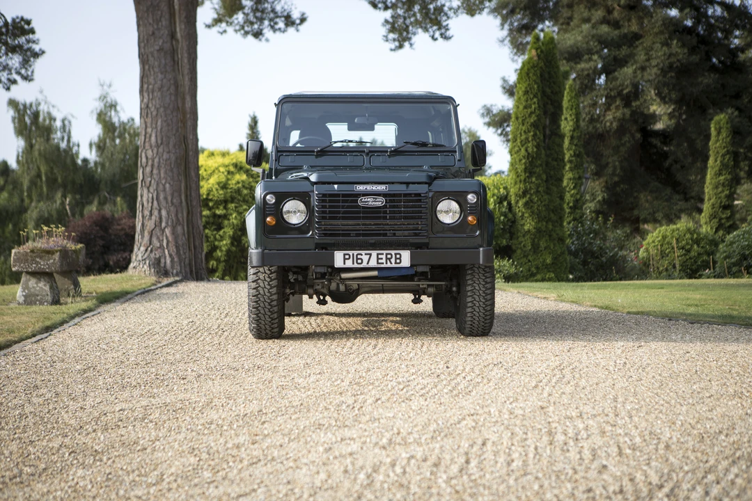 1996 Land Rover Defender 90 - Image 2 of 31