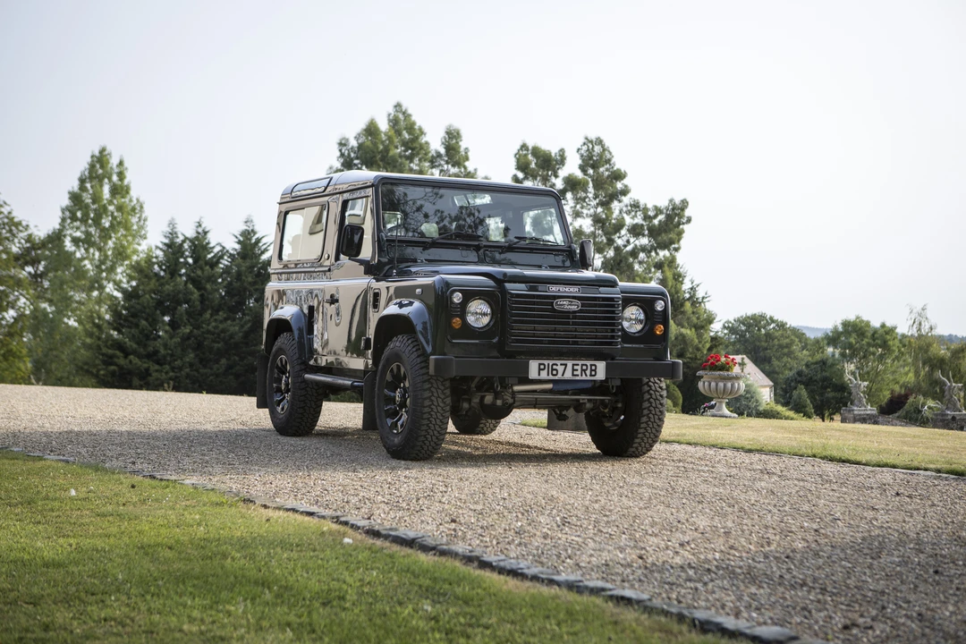 1996 Land Rover Defender 90 - Image 9 of 31