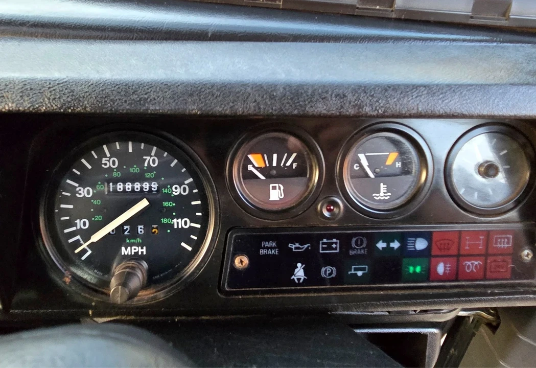 1996 Land Rover Defender 90 - Image 9 of 17