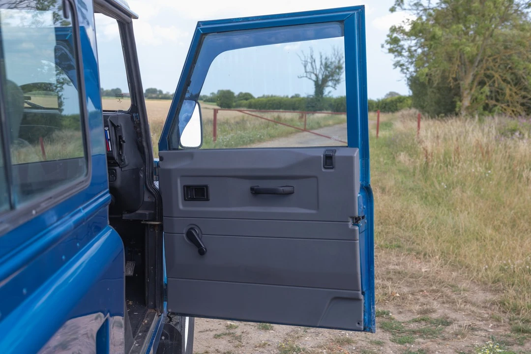 1996 Land Rover Defender 90 - Image 29 of 30
