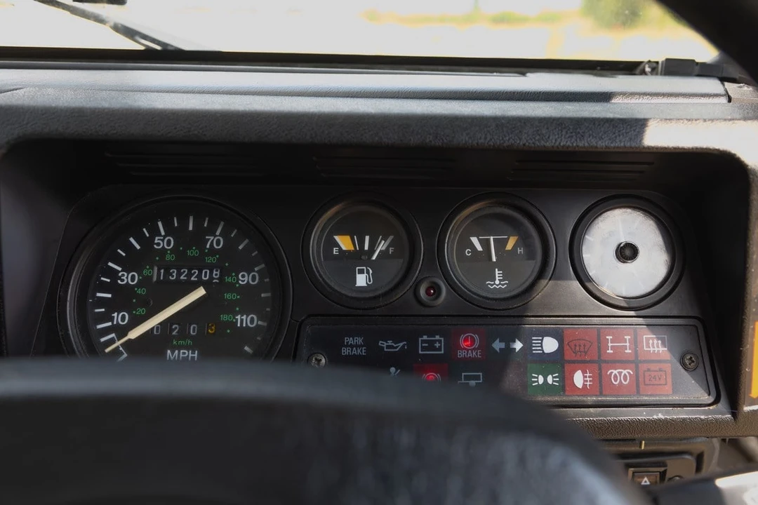 1996 Land Rover Defender 90 - Image 11 of 30