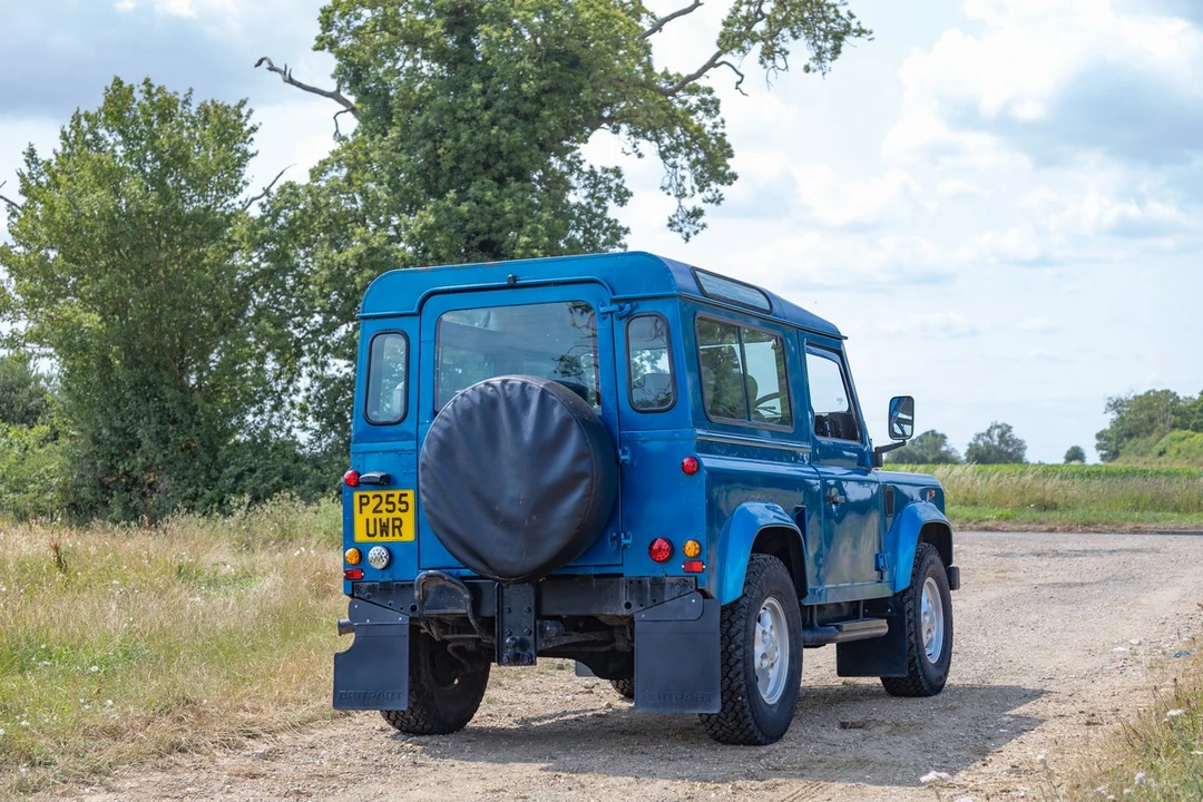 1996 Land Rover Defender 90 - Image 10 of 30
